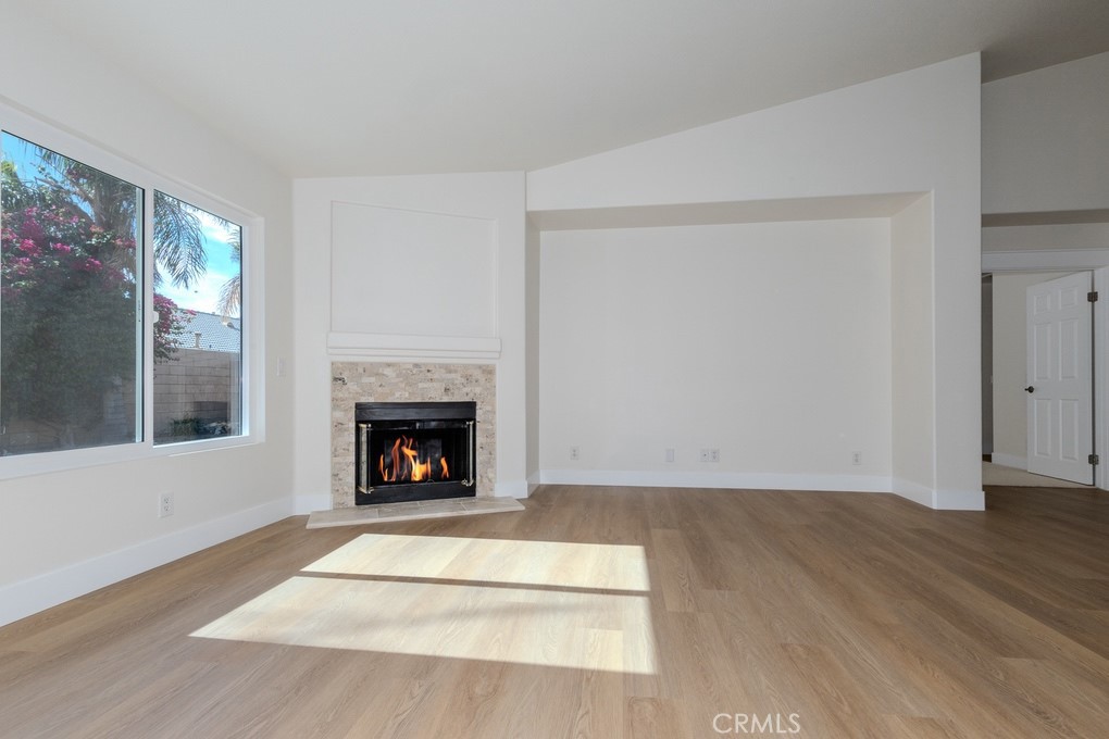 80675 Independence Avenue Indio, CA 92201 - Photo 25 of 72 Fireplace in Living Room