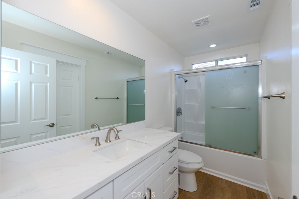 80675 Independence Avenue Indio, CA 92201 - Photo 40 of 72 2nd Bathroom