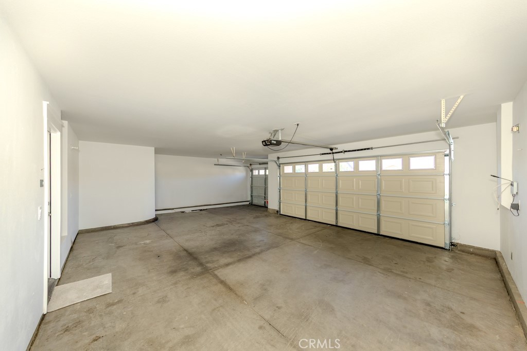 80675 Independence Avenue Indio, CA 92201 - Photo 48 of 72 3 Car Garage