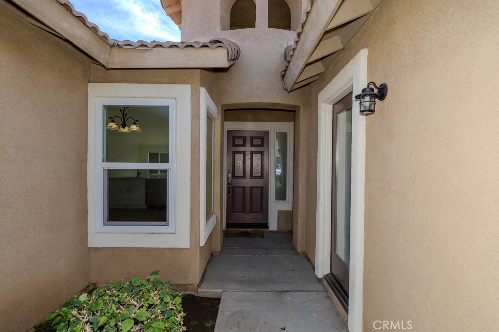 80675 Independence Avenue Indio, CA 92201 - Photo 5 of 72 a view of a entryway of the house