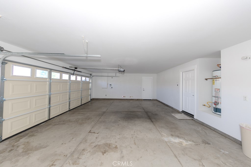 80675 Independence Avenue Indio, CA 92201 - Photo 49 of 72 3 Car Garage