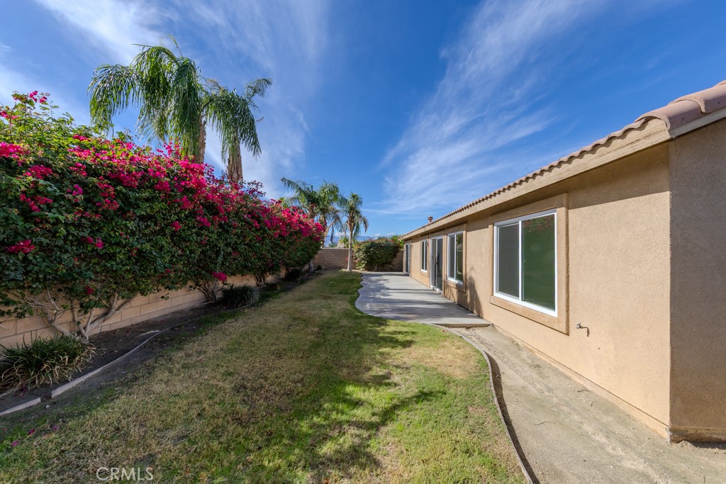 80675 Independence Avenue Indio, CA 92201 - Photo 60 of 72 Sideyard