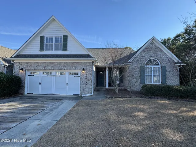 $749,000 | 717 Royal Bonnet Drive, Wilmington, NC 28405