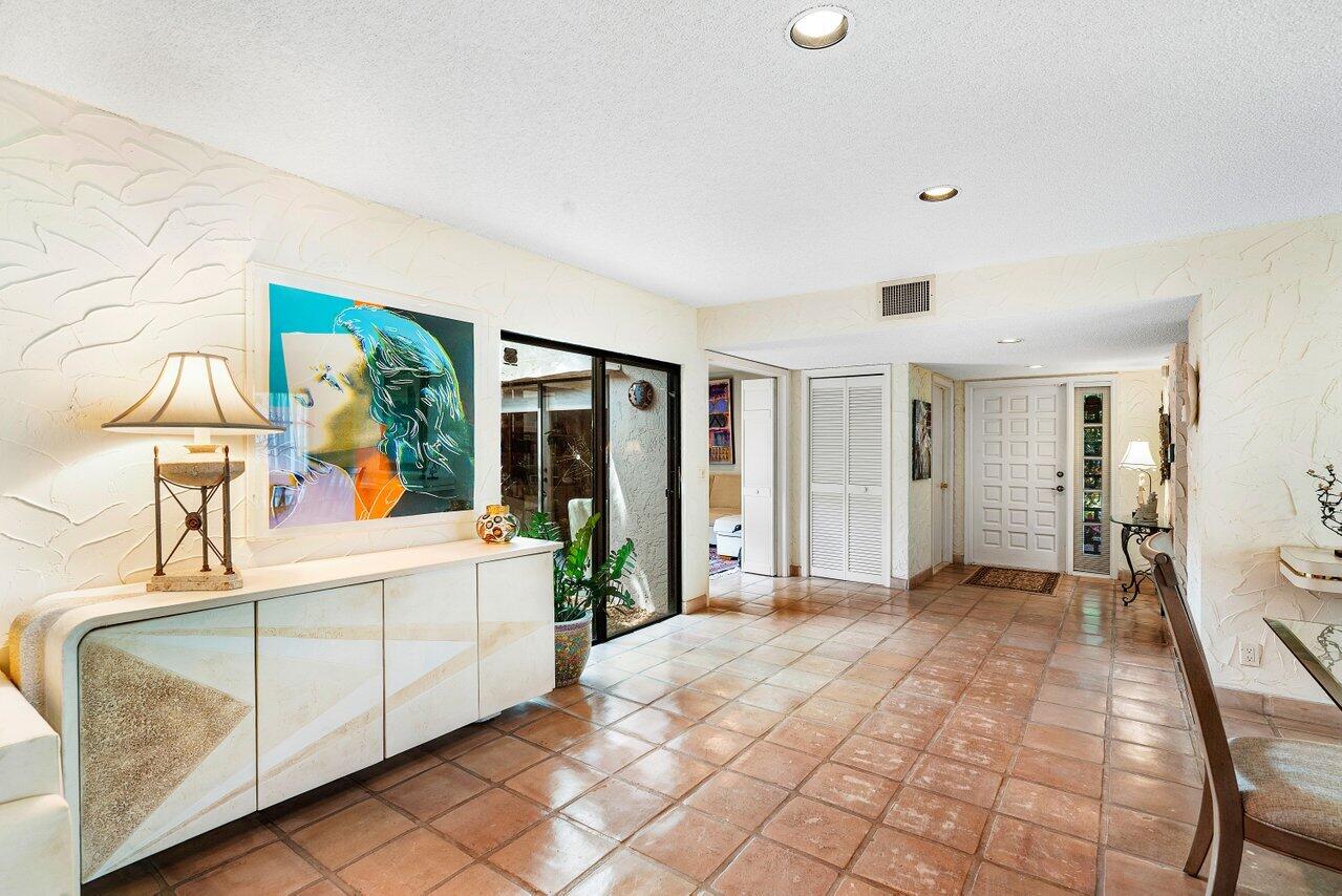 11094 Applegate Lane Boynton Beach, FL 33437 - Photo 10 of 52 010-11094ApplegateLane-BoyntonBeach-FL-3