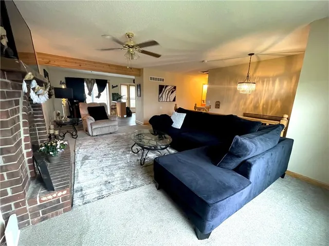 $700,000 | 8200 Chas Circle, Pleasant Valley, MO 64068