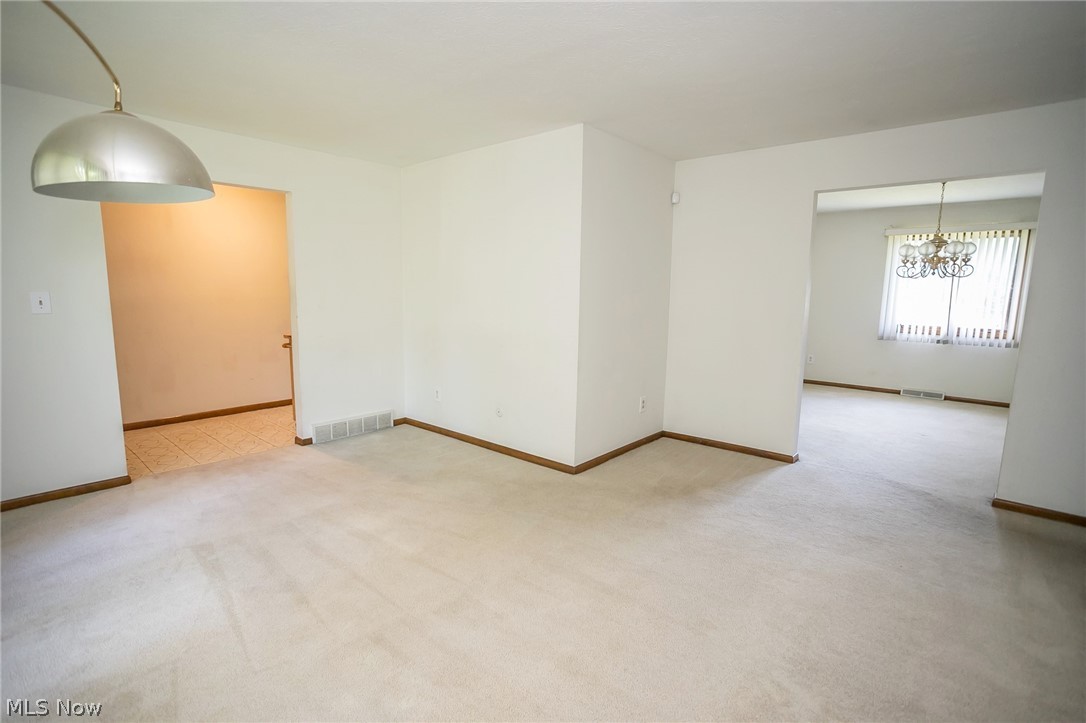 27616 Highland Road Cleveland, OH 44143 - Photo 11 of 25