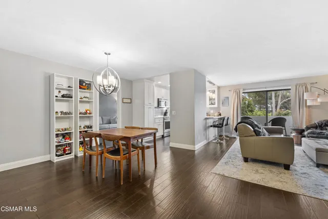 $639,900 | 5000 South Centinela Avenue, Unit 109, Los Angeles, CA 90066