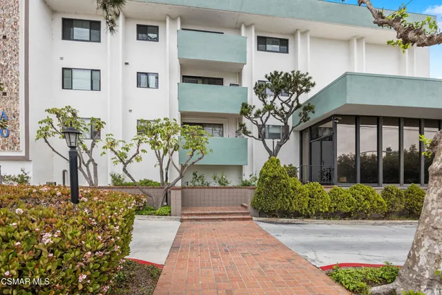 $639,900 | 5000 South Centinela Avenue, Unit 109, Los Angeles, CA 90066