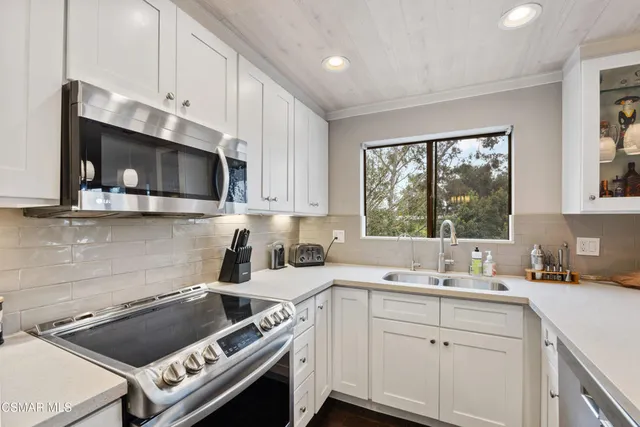 $639,900 | 5000 South Centinela Avenue, Unit 109, Los Angeles, CA 90066