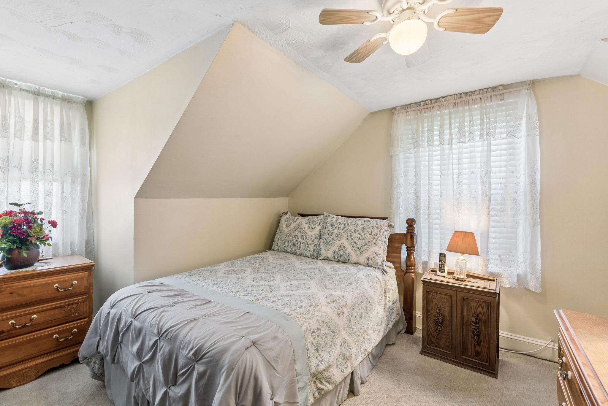 19 Old Solomons Island Road Annapolis, MD 21401 - Photo 23 of 51 Bedroom