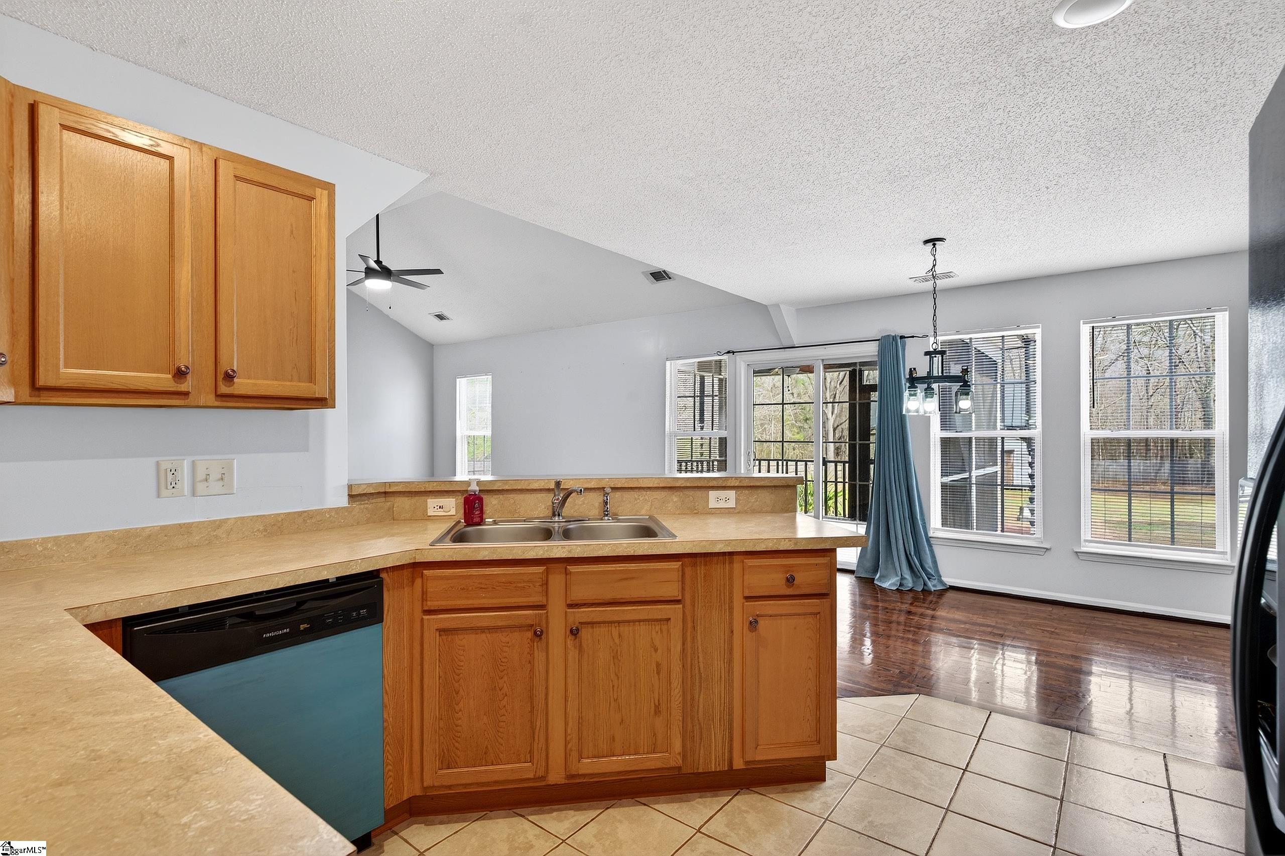 15 Chickadee Drive Pelzer, SC 29669 - Photo 10 of 48