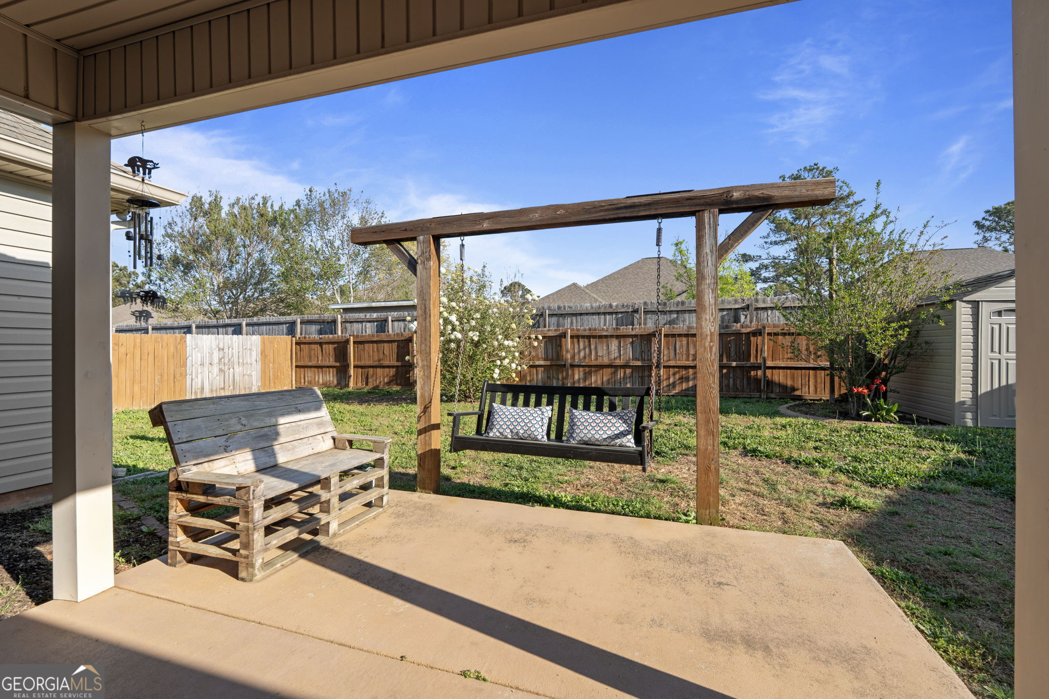 620 Amherst Street Kathleen, GA 31047 - Photo 28 of 31 a view of a patio with a table chairs and a patio