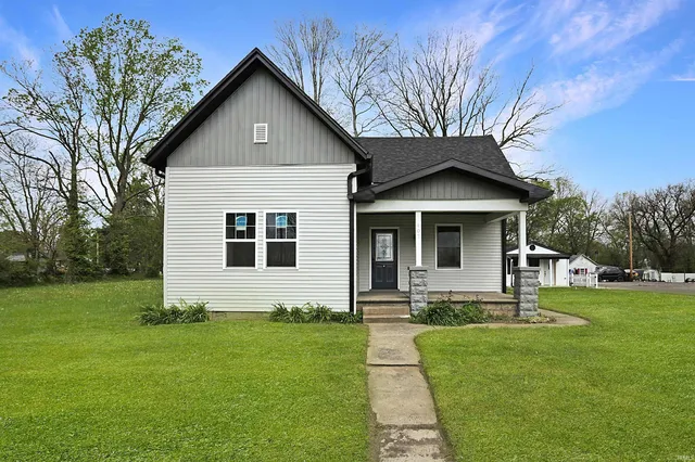$169,900 | 407 West 4th Street, Mount Vernon, IN 47620