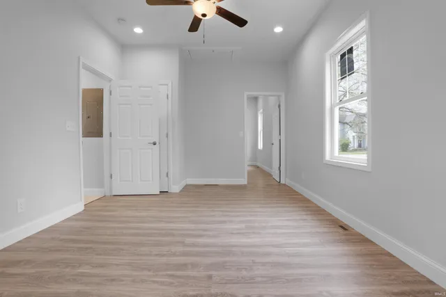 $169,900 | 407 West 4th Street, Mount Vernon, IN 47620