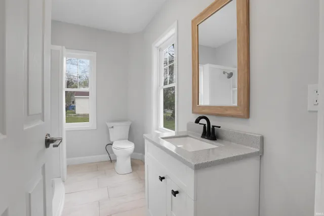 $169,900 | 407 West 4th Street, Mount Vernon, IN 47620