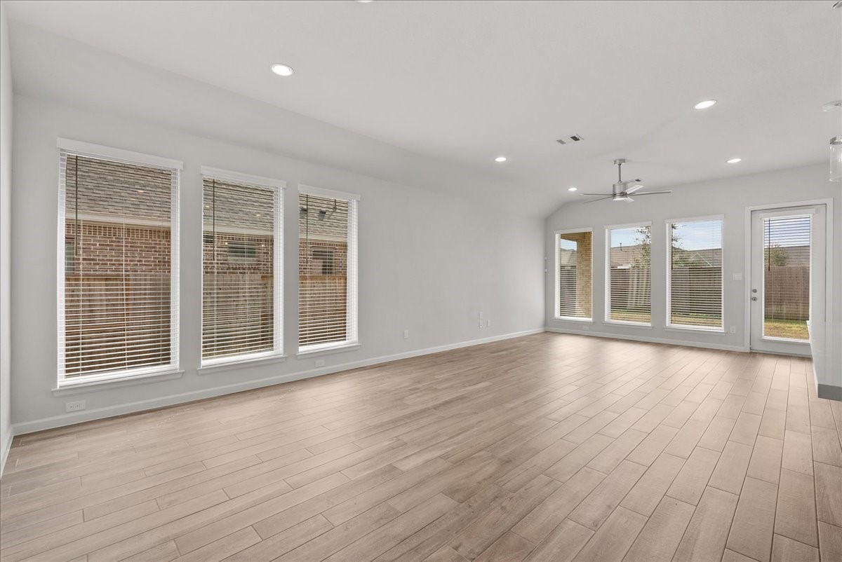 4618 Cooper Lane Rosharon, TX 77583 - Photo 11 of 40 Tons of light from all the windows in living area!!