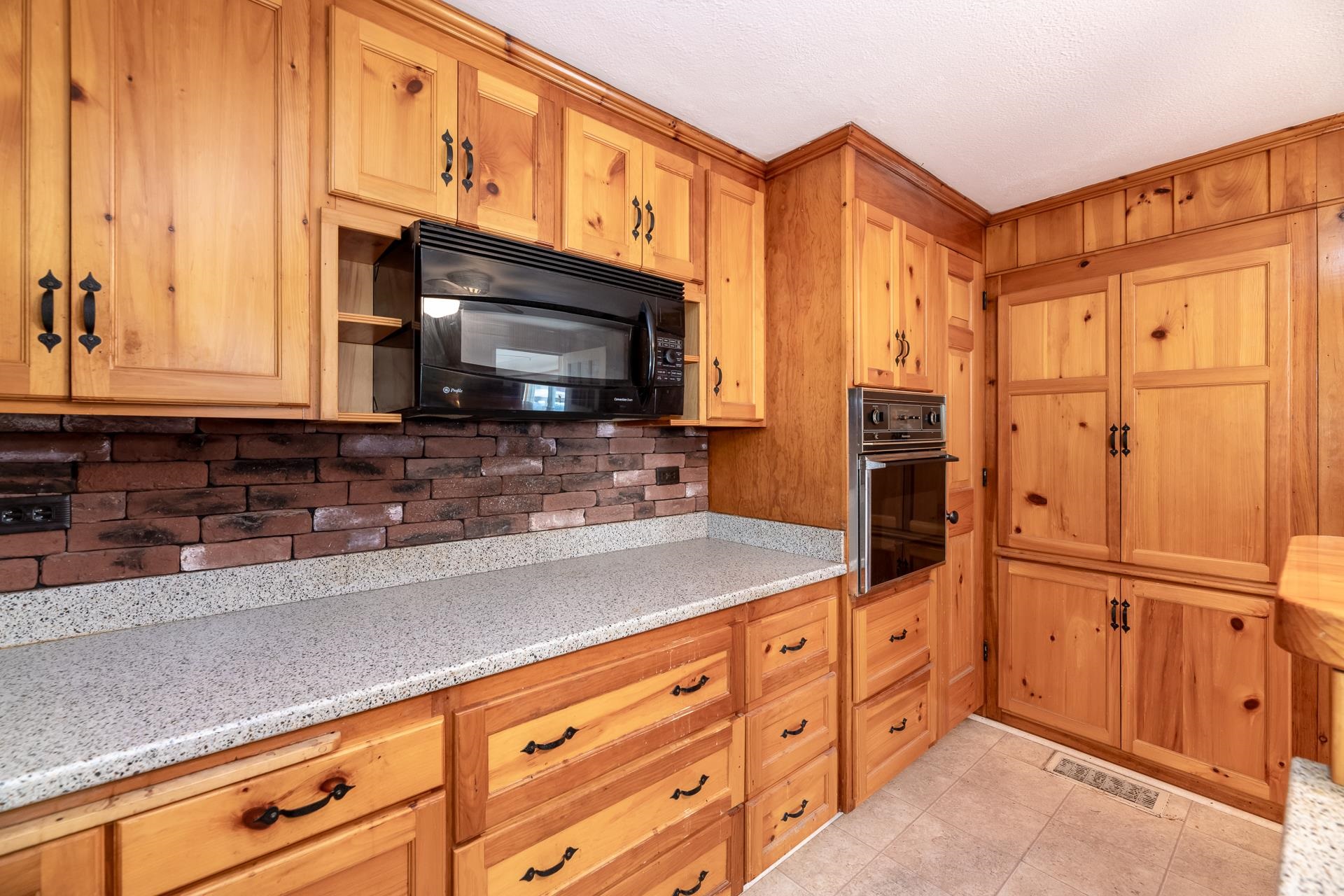 123 Mountain Road Tuftonboro, NH 03816 - Photo 5 of 40