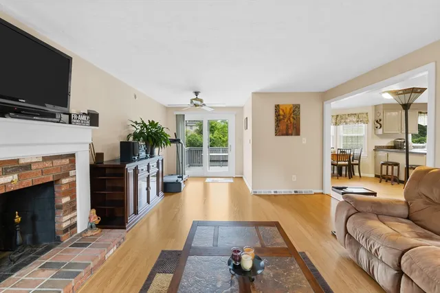 $579,900 | 19 Camelot Court, Unit 19, Stoughton, MA 02072