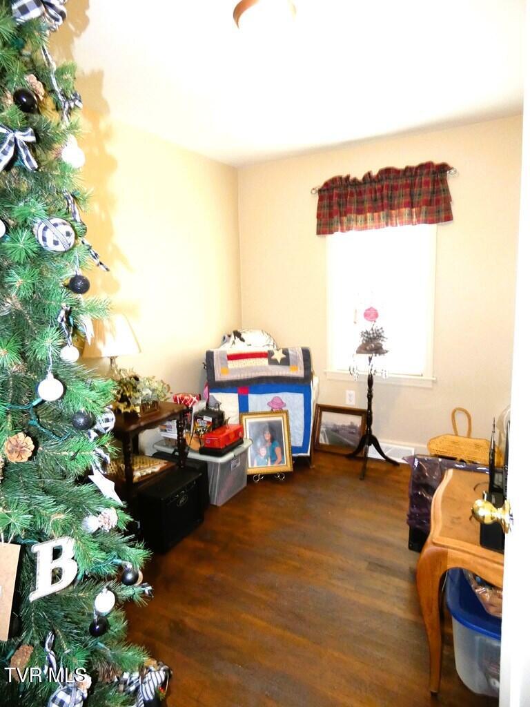 855 Goolsby Street Marion, VA 24354 - Photo 17 of 44 103451_16