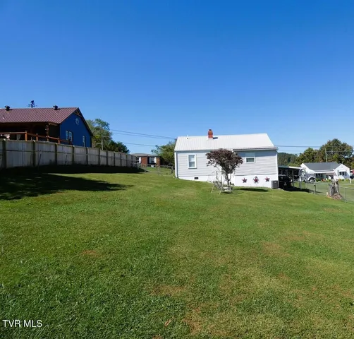 $194,900 | 855 Goolsby Street, Marion, VA 24354