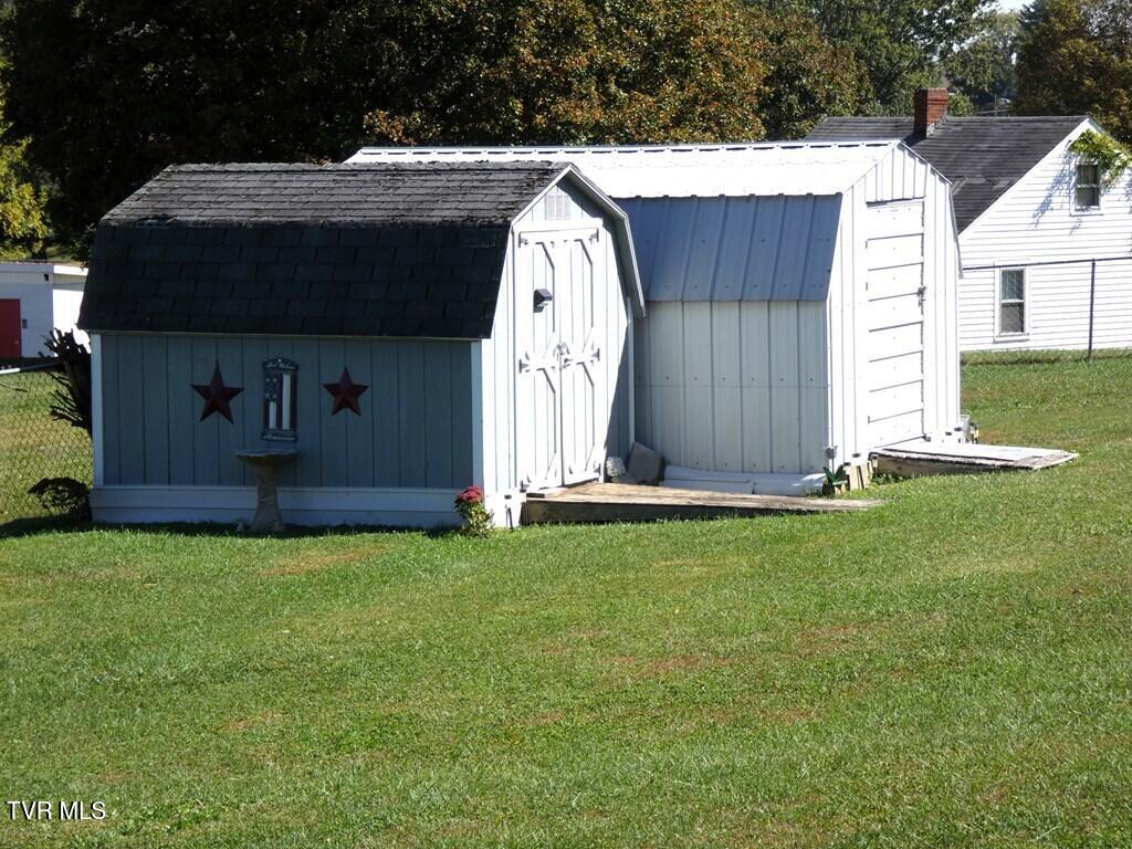 855 Goolsby Street Marion, VA 24354 - Photo 37 of 44 103451_86