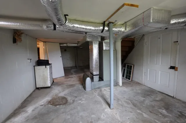 $399,500 | 1557 Donelson Parkway, Dover, TN 37058