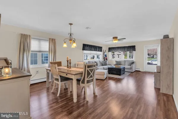 $364,900 | 18 Encinitas Drive, Toms River, NJ 08757