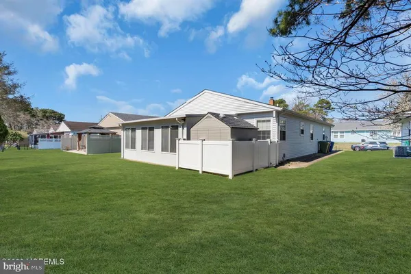 $364,900 | 18 Encinitas Drive, Toms River, NJ 08757