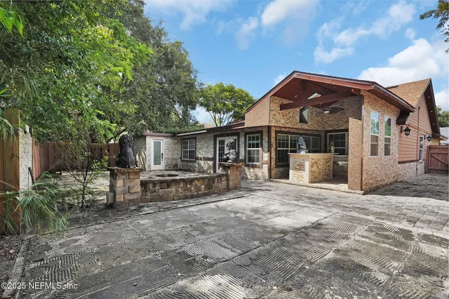 $2,300 | 8786 Spring Harvest Lane East, Jacksonville, FL 32244