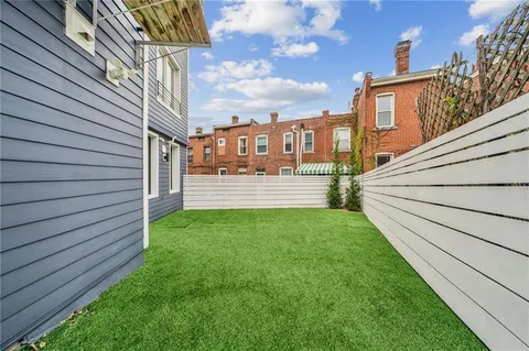 a picture of a building