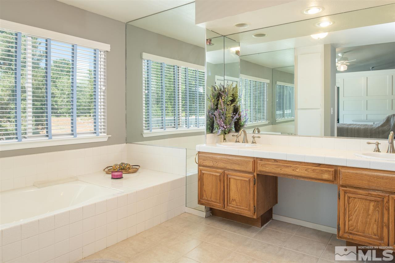 857 Lighthouse Court Reno, NV 89511 - Photo 9 of 25 Photo 9