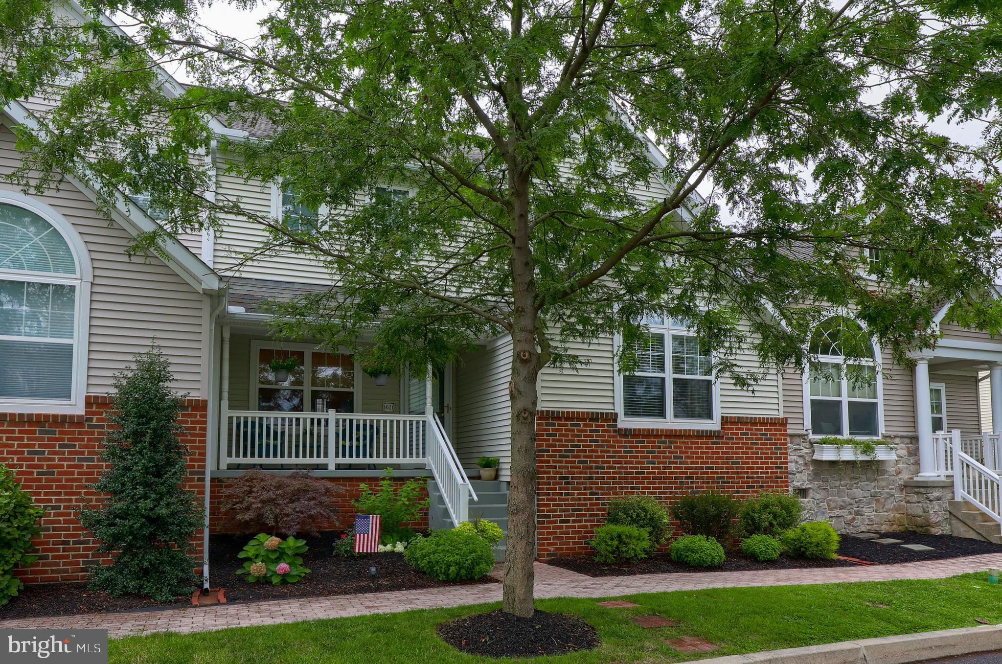 1021 Bond Street Lititz, PA 17543 - Photo 3 of 44