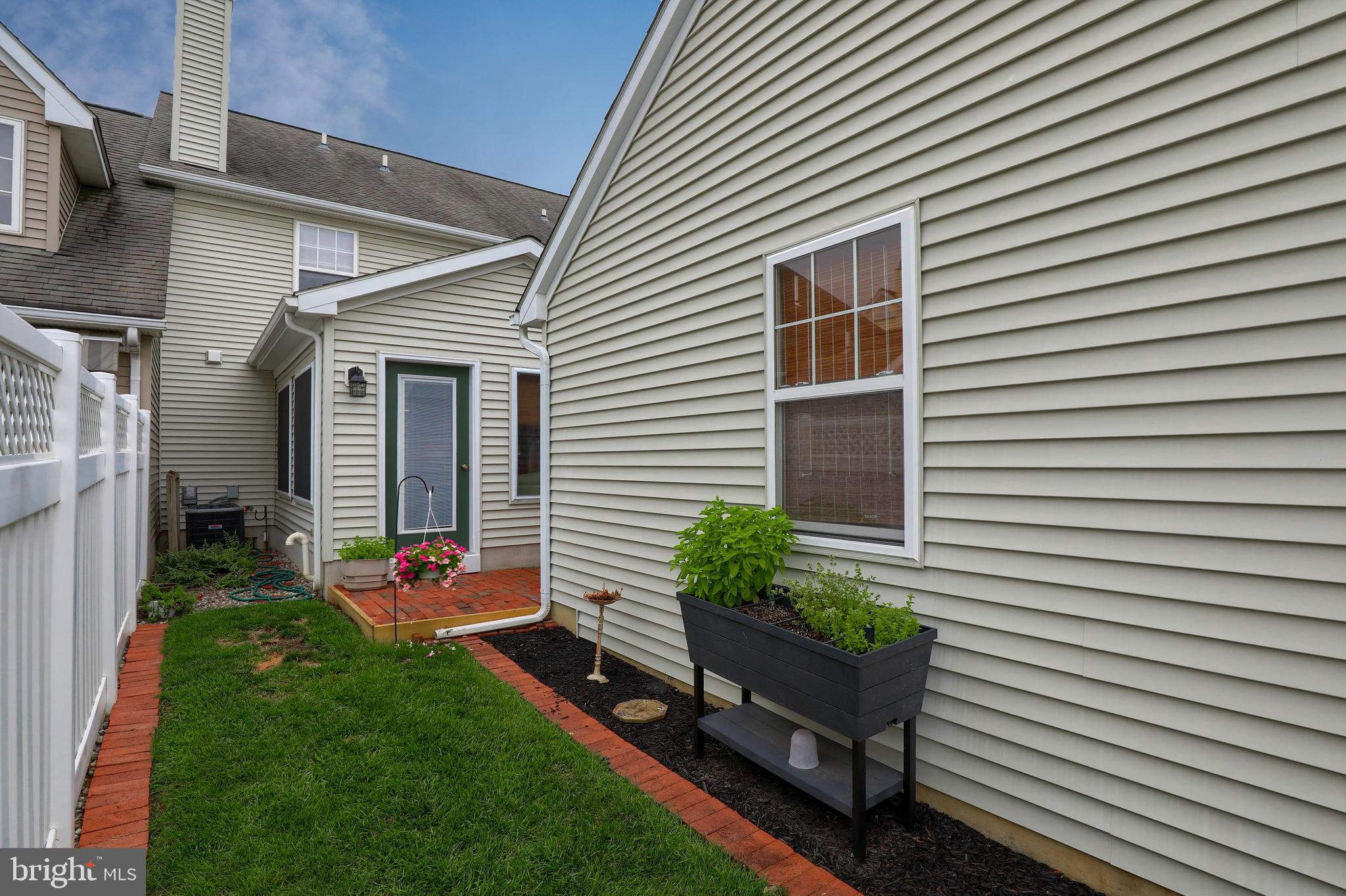 1021 Bond Street Lititz, PA 17543 - Photo 40 of 44
