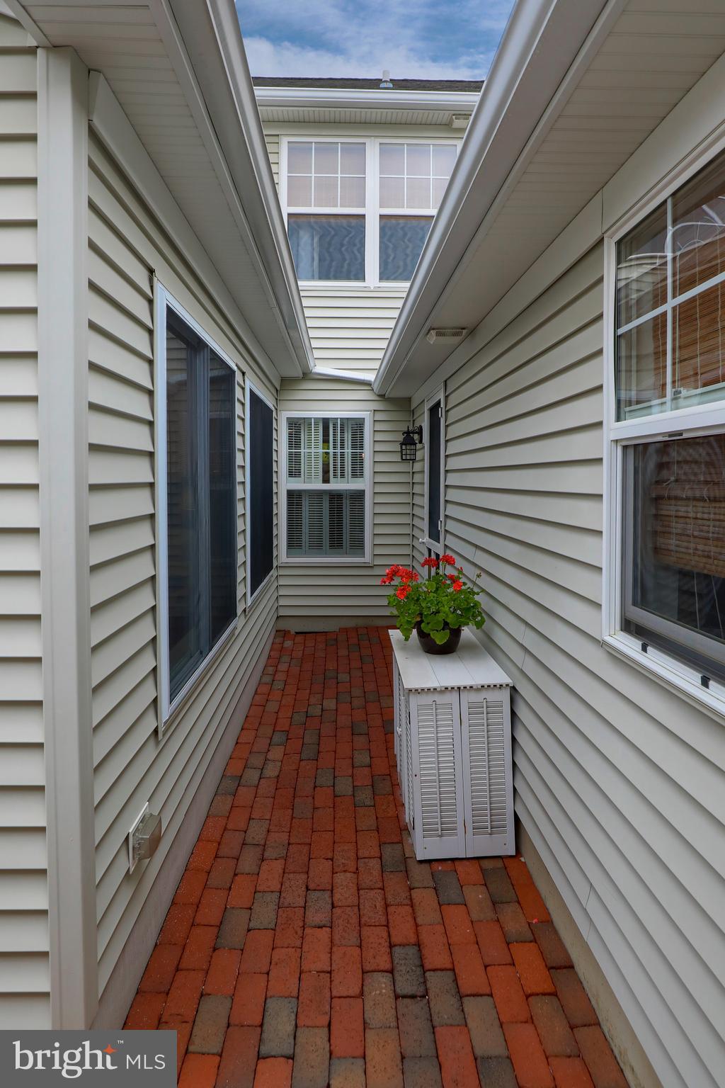 1021 Bond Street Lititz, PA 17543 - Photo 42 of 44
