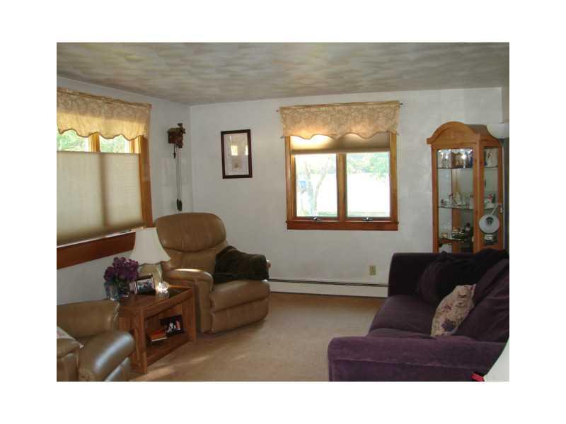 119 Garrett Shortcut Road Berlin, PA 15530 - Photo 3 of 14 Living Room.