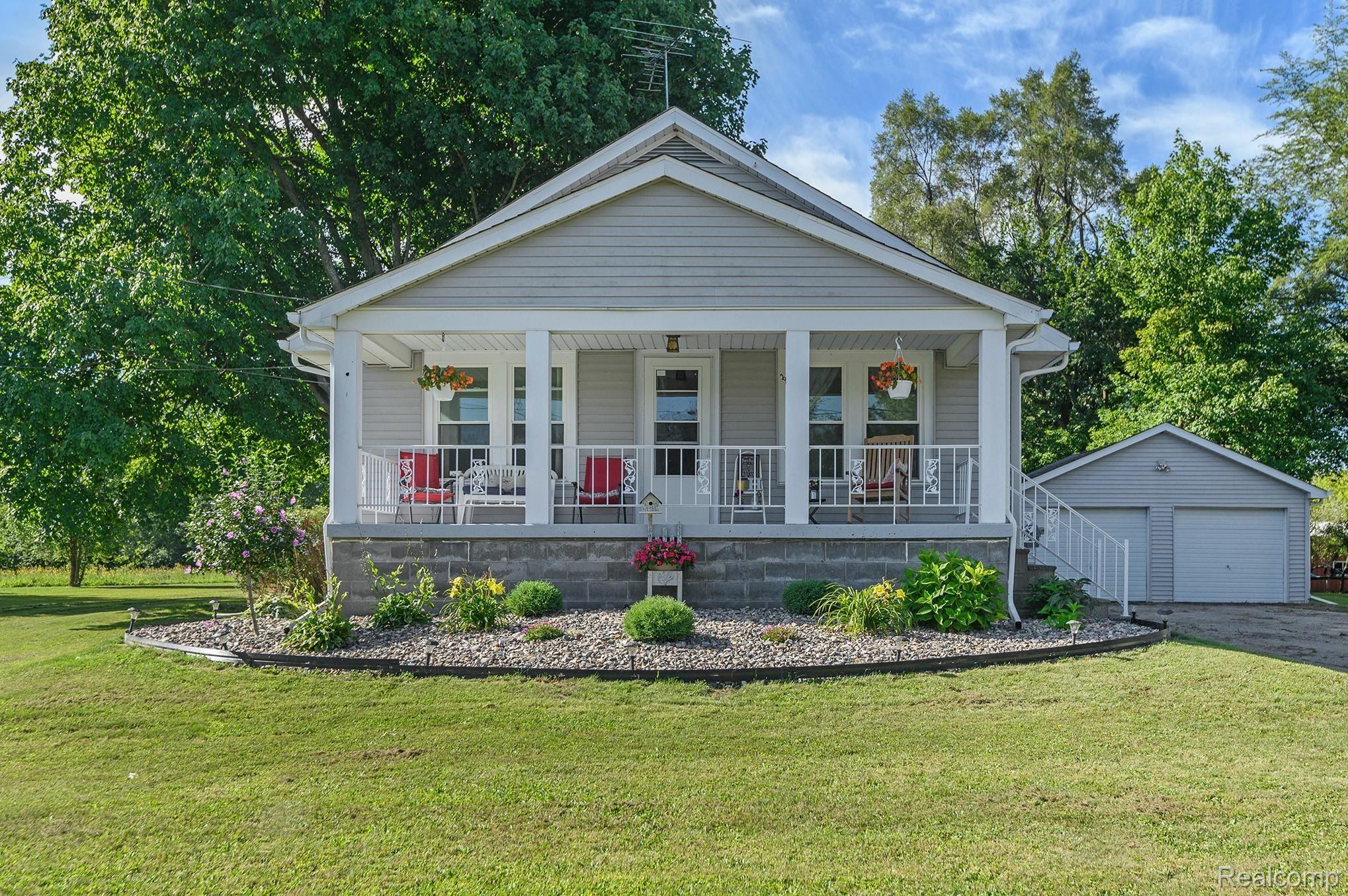9304 East Potter Road Davison, MI 48423 - Photo 1 of 25 2.jpg