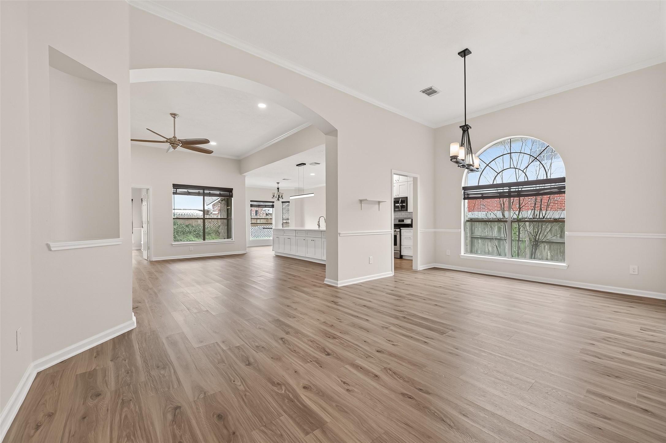 9014 Pheasant Trace Court Houston, TX 77064 - Photo 6 of 44