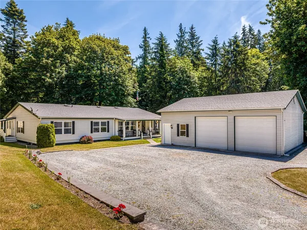 $688,000 | 2427 Leroy Place, Camano Island, WA 98282