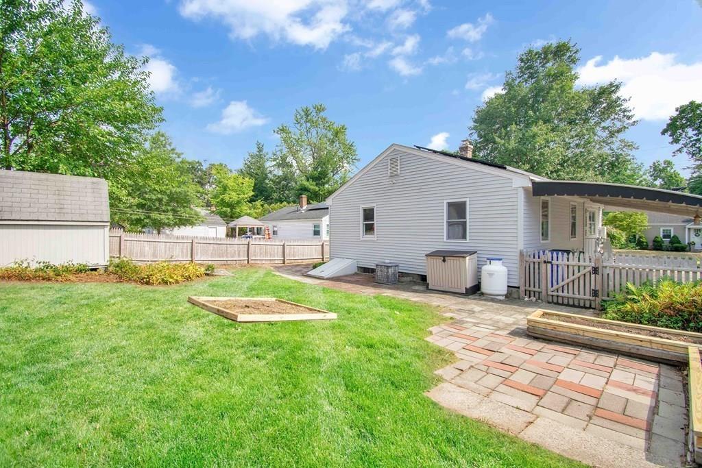 78 Agnes Street Springfield, MA 01118 - Photo 30 of 38