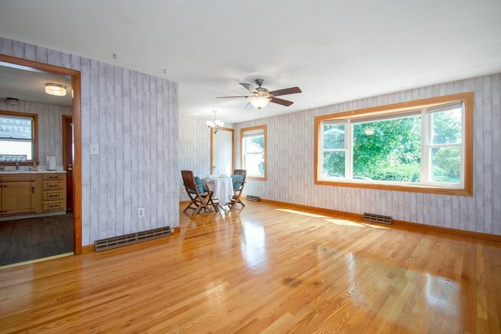 78 Agnes Street Springfield, MA 01118 - Photo 6 of 38