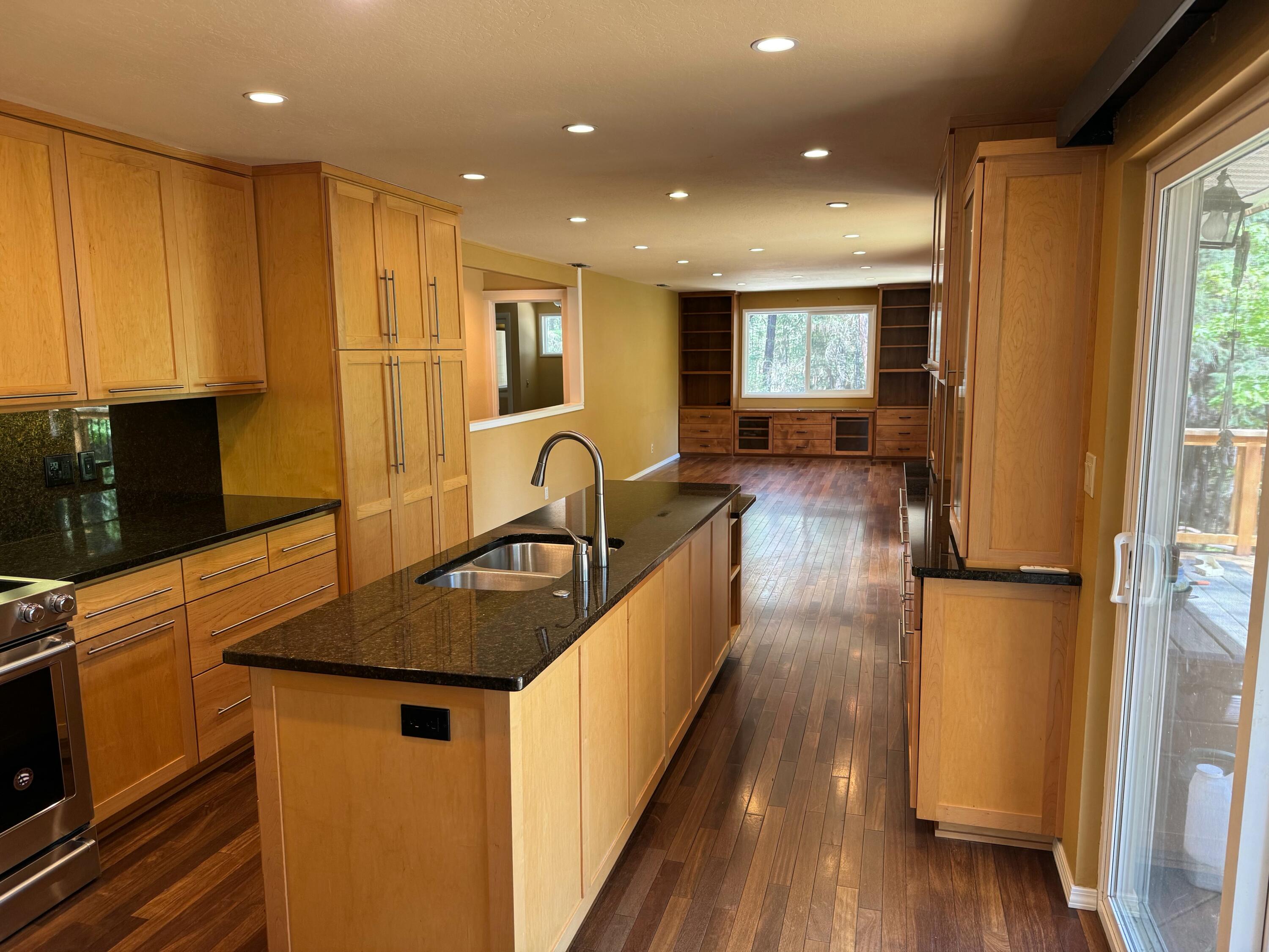 218 Pleasant Creek Road Rogue River, OR 97537 - Photo 9 of 44 tempImagekLbbnw