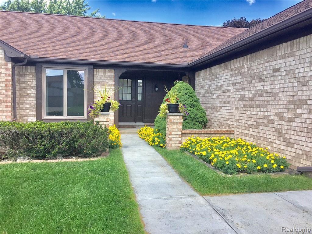 2718 Powderhorn Ridge Road Rochester Hills, MI 48309 - Photo 2 of 5