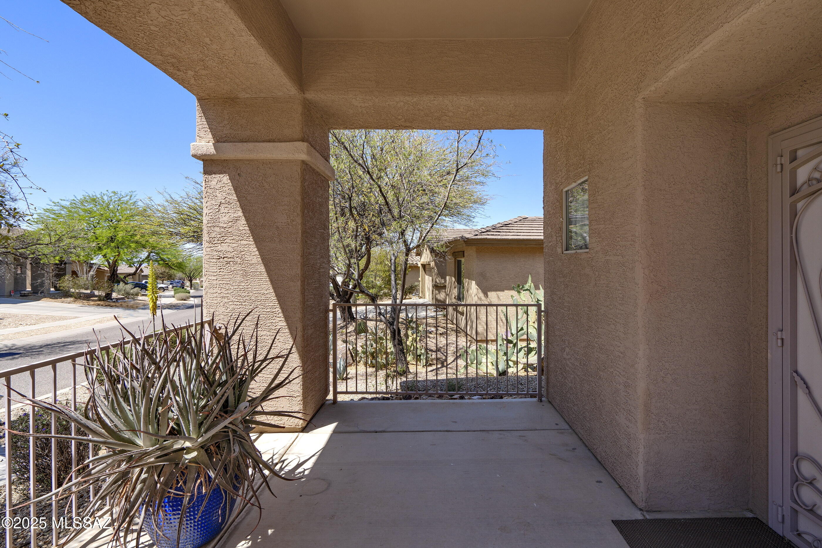 17533 South Indigo Crest Pass Vail, AZ 85641 - Photo 3 of 30