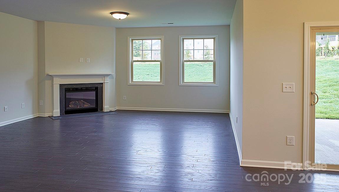 26 Forestdale Road Hendersonville, NC 28792 - Photo 11 of 21 Gallery Image 11