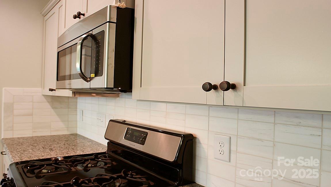 26 Forestdale Road Hendersonville, NC 28792 - Photo 5 of 21 Gallery Image 5
