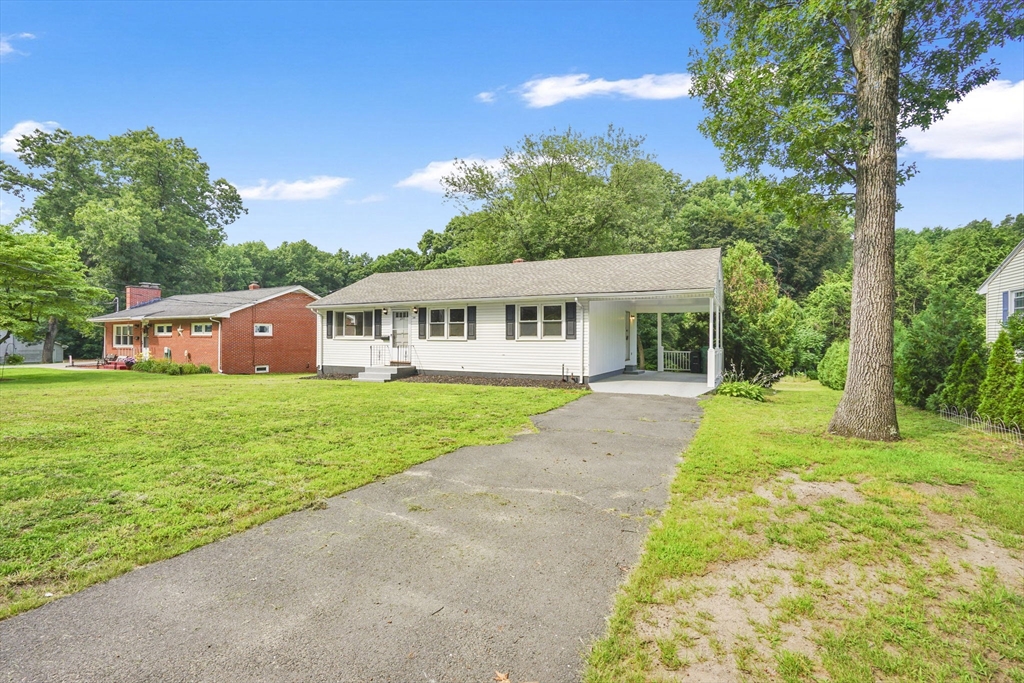 250 Old Lyman Road Chicopee, MA 01020 - Photo 2 of 38