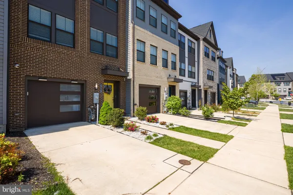 $3,400 | 618 Chalcedony Lane, Glen Burnie, MD 21060