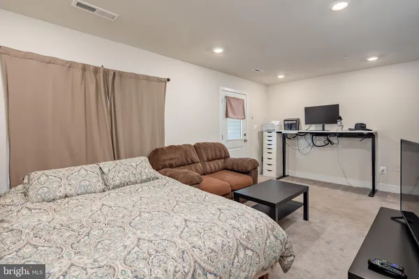 $3,400 | 618 Chalcedony Lane, Glen Burnie, MD 21060