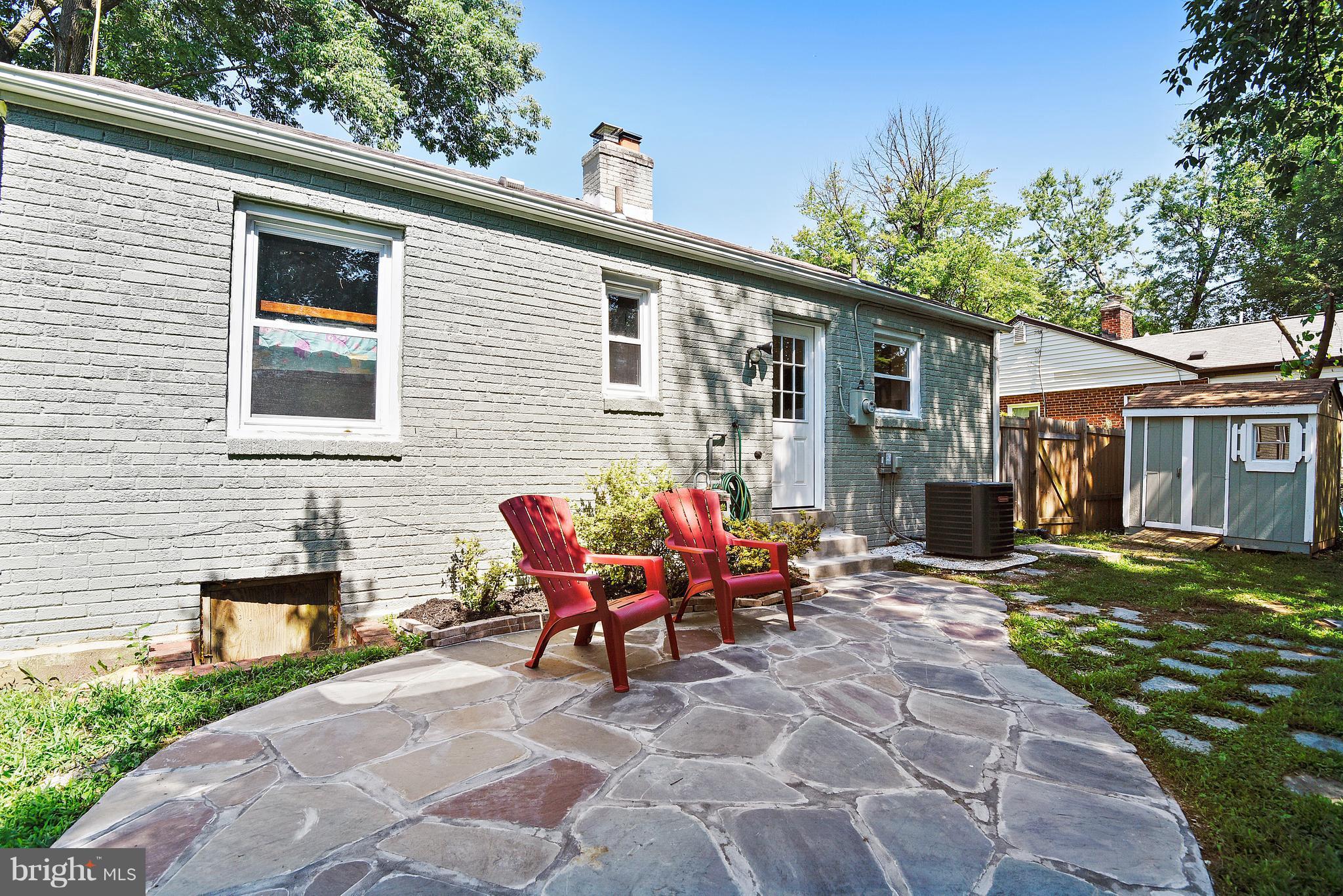 316 Ladson Road Silver Spring, MD 20901 - Photo 13 of 19 Perfect for Entertaining