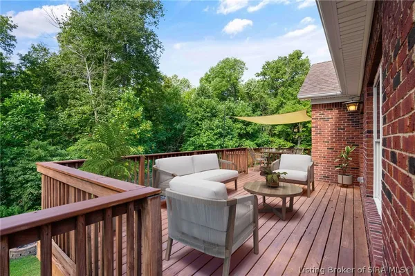$525,000 | 11179 Majestic Way Southeast, Elizabeth, IN 47117